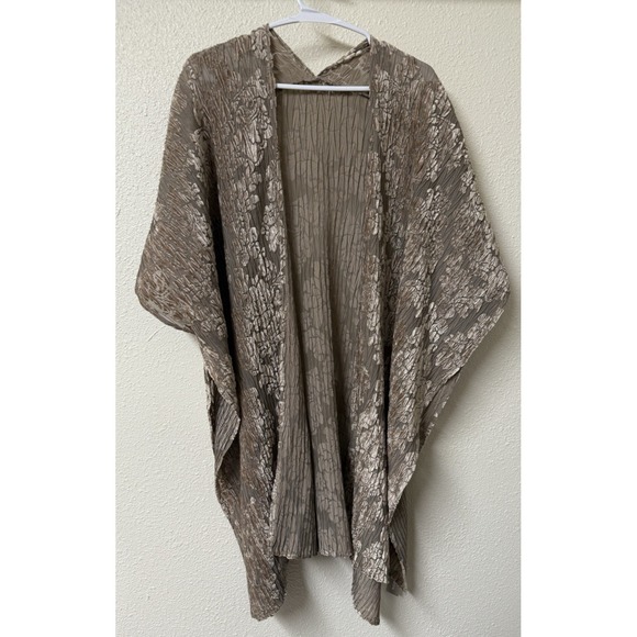 Chico's Jackets & Blazers - Chicos Burnout Velvet Covering Ruana Kimono One Size Floral Illusion Taupe NEW